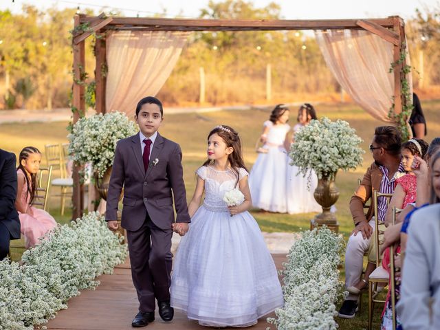 O casamento de Abimael e Débora em Brasília, Distrito Federal 14