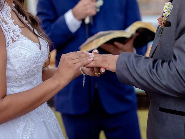 O casamento de Abimael e Débora em Brasília, Distrito Federal 32