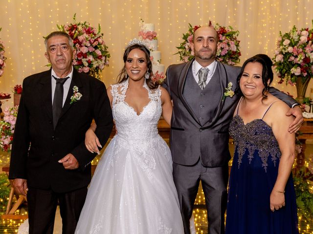 O casamento de Abimael e Débora em Brasília, Distrito Federal 40