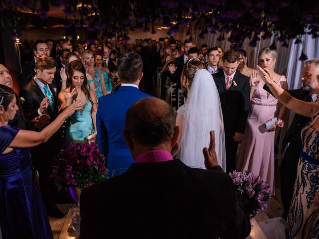 O casamento de James e Fiama em Itapema, Santa Catarina 36