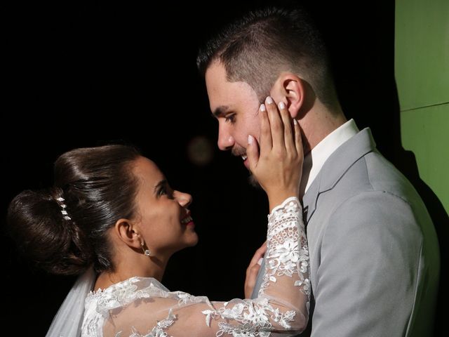 O casamento de Amanda e Alexandre  em Carapicuíba, São Paulo Estado 15