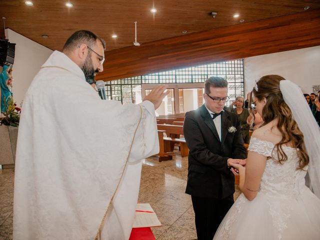 O casamento de Leonardo e Suellen em Curitiba, Paraná 18