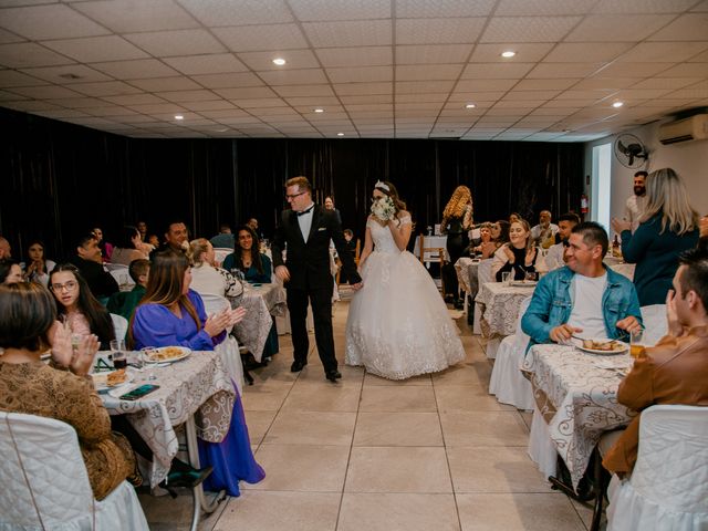 O casamento de Leonardo e Suellen em Curitiba, Paraná 31