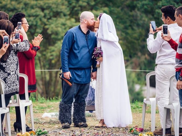 O casamento de Cleverson e Gabriela em Curitiba, Paraná 6