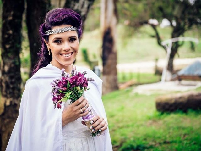 O casamento de Cleverson e Gabriela em Curitiba, Paraná 17