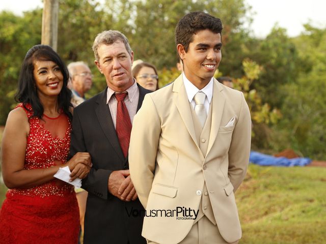 O casamento de Marcel e Bianca em Monte Alegre de Minas, Minas Gerais 18
