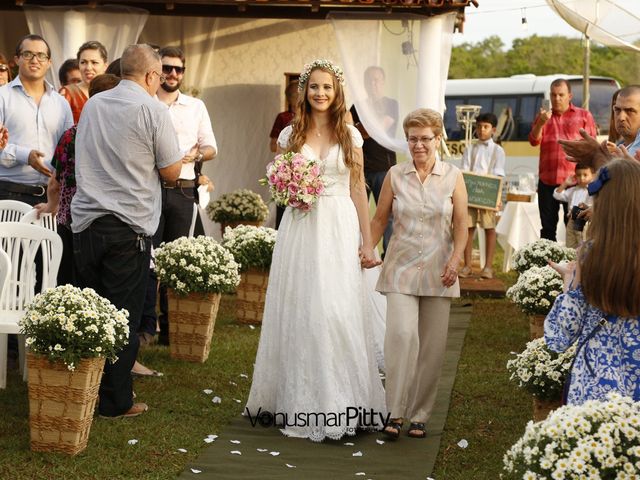 O casamento de Marcel e Bianca em Monte Alegre de Minas, Minas Gerais 19