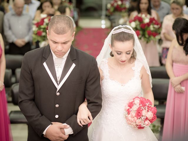 O casamento de Sandro e Alexia em Praia Grande, São Paulo Estado 16