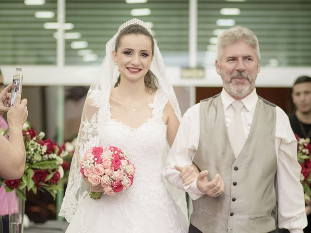 O casamento de Sandro e Alexia em Praia Grande, São Paulo Estado 18