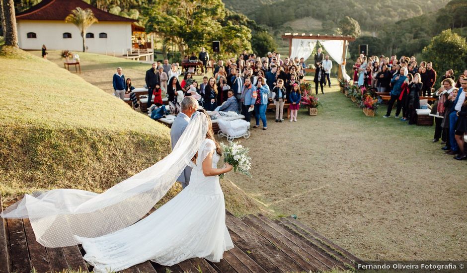 O casamento de Marcelo e Vanessa em Embu-Guaçu, São Paulo