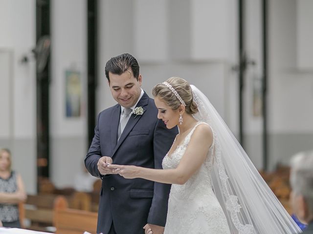 O casamento de Alberto e Sarah em Goiânia, Goiás 35