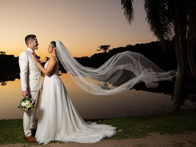 O casamento de Matheus e Madeline em Curitiba, Paraná 22