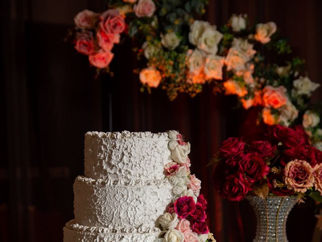 O casamento de Matheus e Madeline em Curitiba, Paraná 25