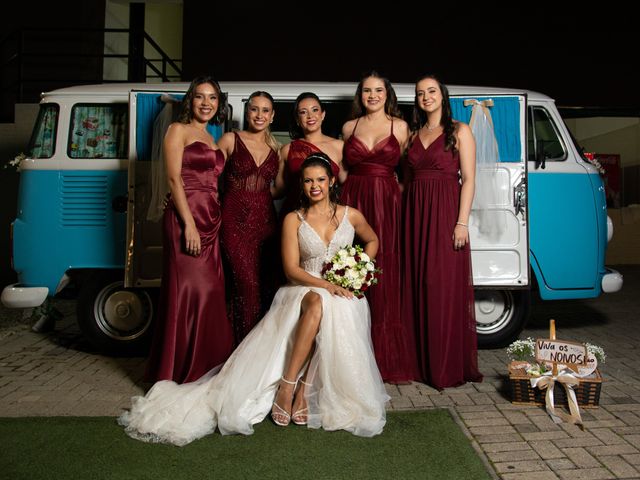 O casamento de Matheus e Madeline em Curitiba, Paraná 29