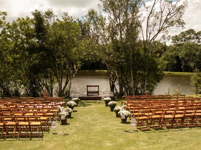 O casamento de Rodrigo e Melissa em Colombo, Paraná 11