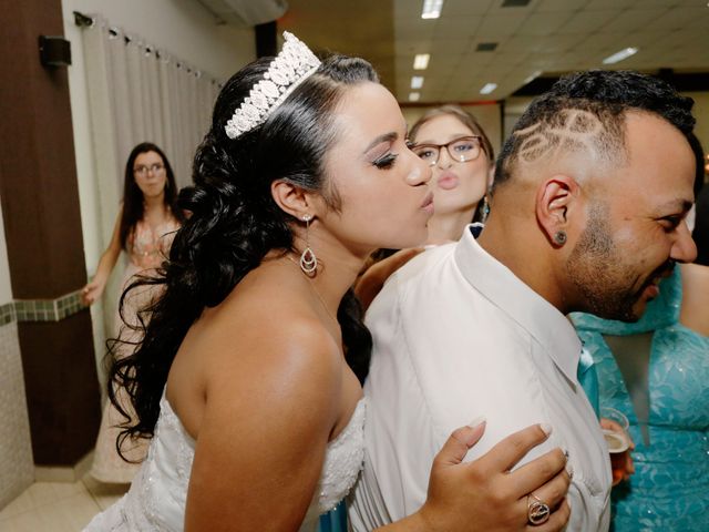 O casamento de Rodrigo e Thaís em Curitiba, Paraná 29