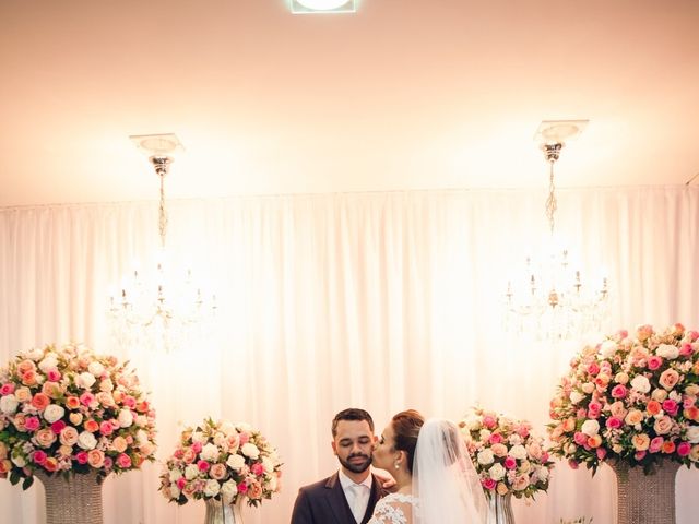 O casamento de Daniel e Amanda  em Coronel Fabriciano, Minas Gerais 37