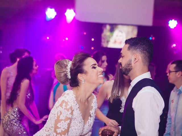 O casamento de Daniel e Amanda  em Coronel Fabriciano, Minas Gerais 49