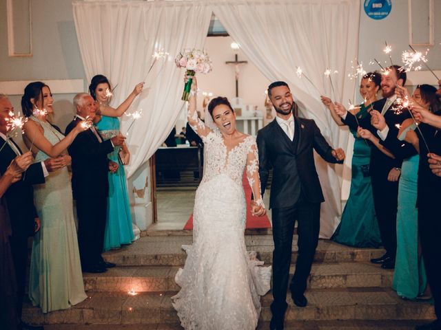 O casamento de Daniel e Amanda  em Coronel Fabriciano, Minas Gerais 31
