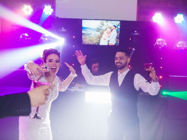 O casamento de Daniel e Amanda  em Coronel Fabriciano, Minas Gerais 52