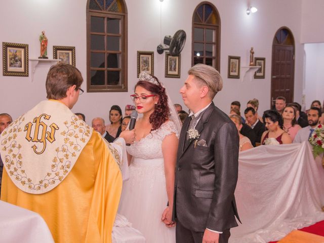 O casamento de Afonso e Sabrina em Garopaba, Santa Catarina 28
