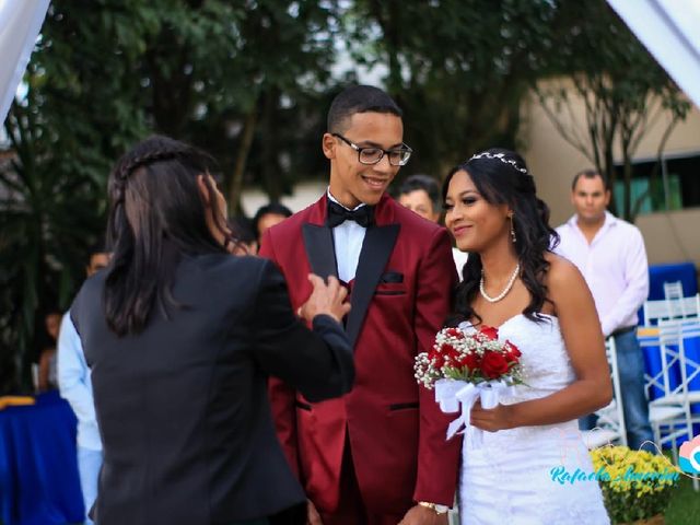 O casamento de Marcos e Ana Caroline em Perdizes, Minas Gerais 9