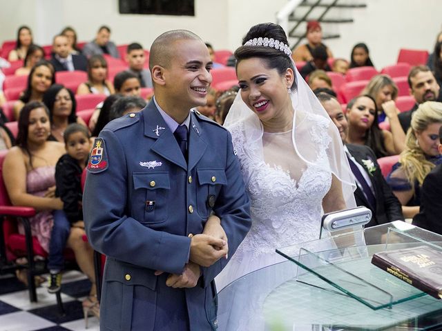 O casamento de Thiago e Marie em Santos, São Paulo 19