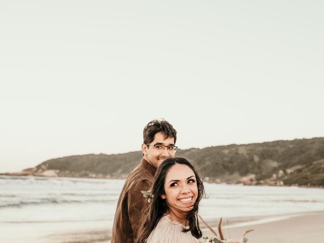 O casamento de Neto e Andrea em Garopaba, Santa Catarina 28