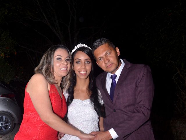 O casamento de Felipe e Jenifer em Itapecerica da Serra, São Paulo 27