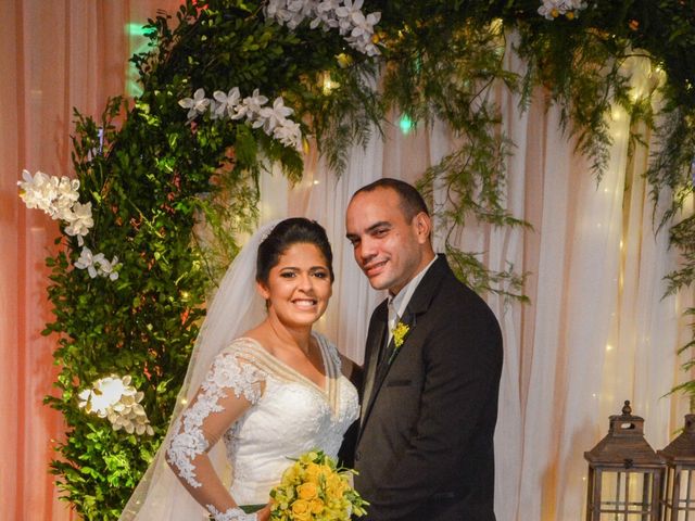 O casamento de André e Flavia em Paulista, Pernambuco 33