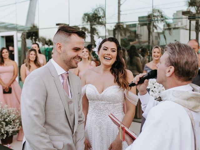 O casamento de Robson e Jéssica em Itajaí, Santa Catarina 34