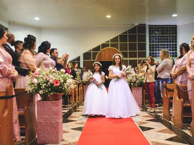 O casamento de Dênis e Letícia  em Estiva, Minas Gerais 19