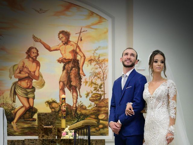 O casamento de Kamila e Rérold em Divinópolis, Minas Gerais 31