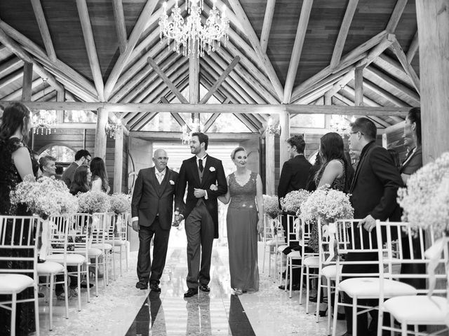 O casamento de Carlos e Fernanda em Curitiba, Paraná 31