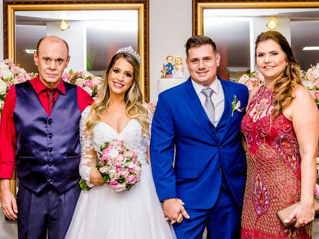 O casamento de Lurhan e Flavia em Belo Horizonte, Minas Gerais 56