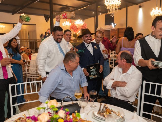 O casamento de Cleuvin e Daniele em Campo Grande, Mato Grosso do Sul 21