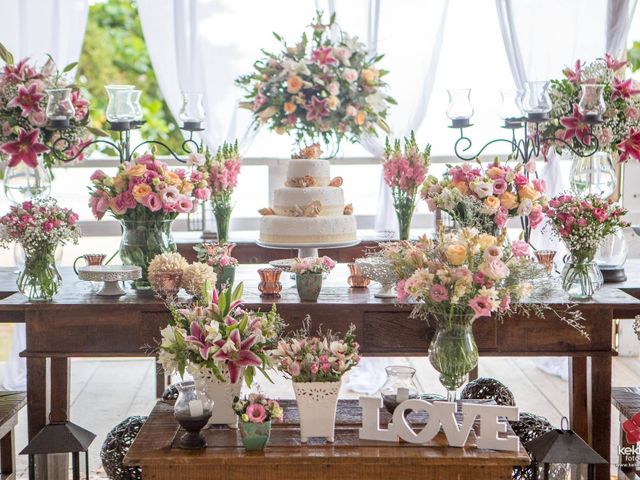 O casamento de Ruy e Renata em Ubatuba, São Paulo Estado 4