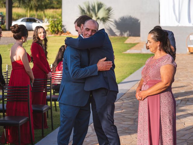 O casamento de Diego e Renata em Patos de Minas, Minas Gerais 64