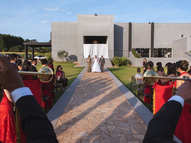 O casamento de Diego e Renata em Patos de Minas, Minas Gerais 76