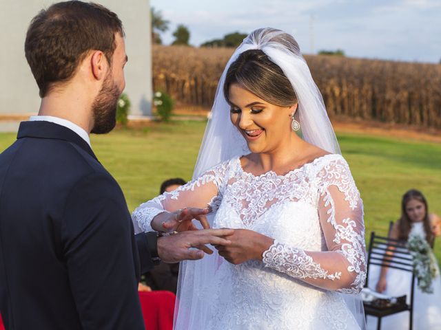 O casamento de Diego e Renata em Patos de Minas, Minas Gerais 114