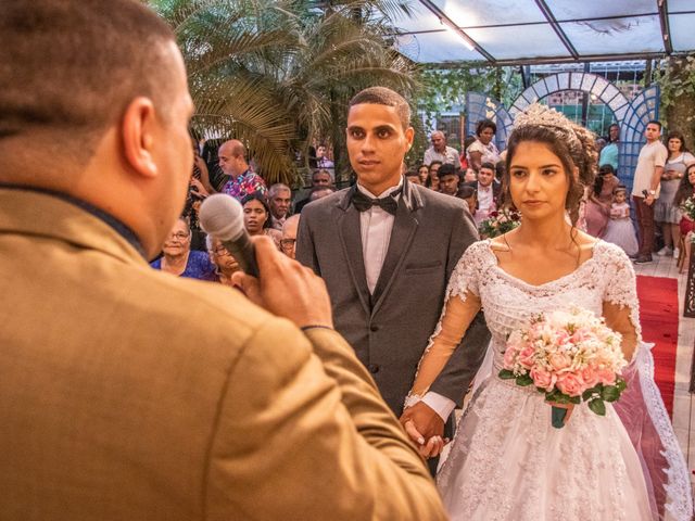 O casamento de Wallace e Thaynara em Santa Cruz da Serra, Rio de Janeiro 21