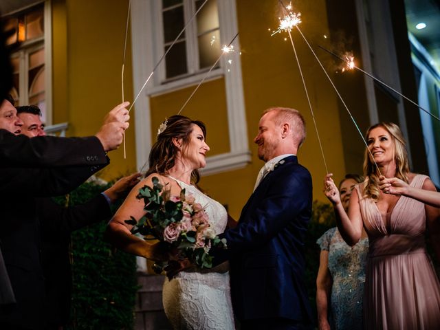O casamento de Sandro e Aracely em Curitiba, Paraná 27