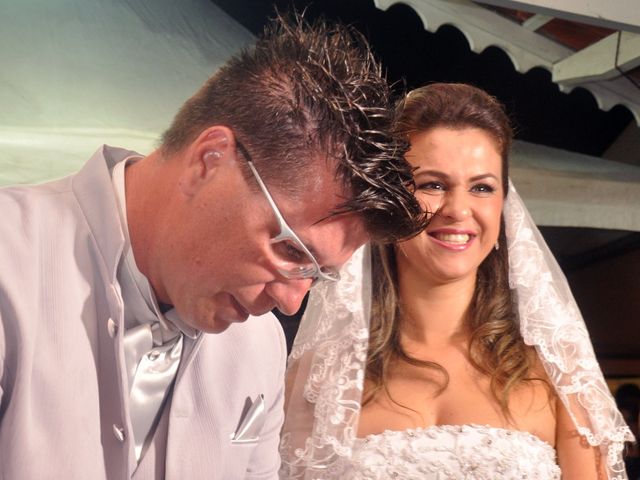 O casamento de Claudio e Laura em Mairiporã, São Paulo Estado 16