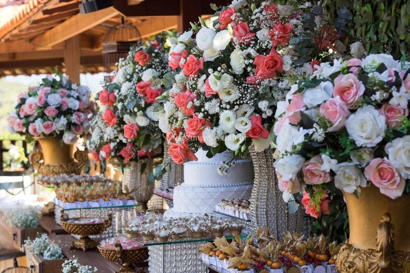 Marina's Buffet & Restaurante