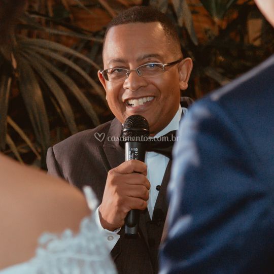 Moisés Ricardo Celebrante