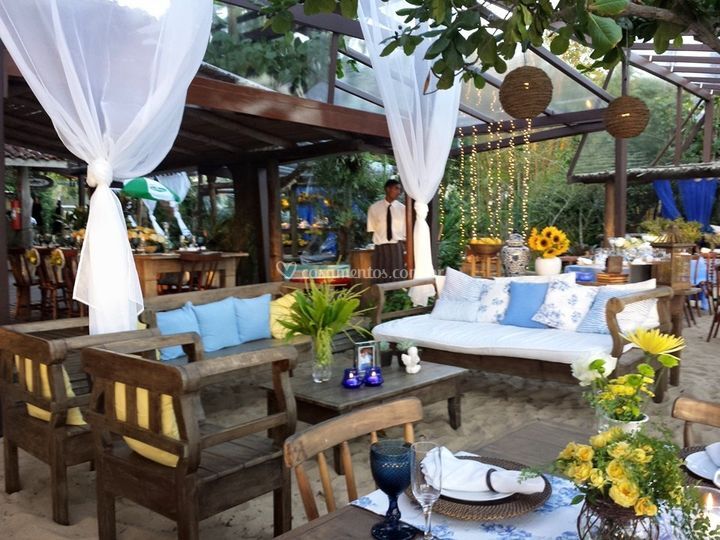 Barracuda Beach Bar & Restaurant