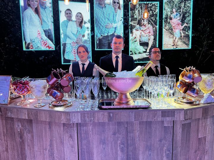 Titans Bartenders