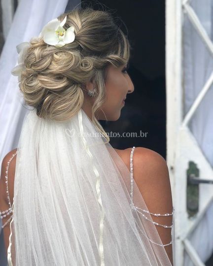 Camila Mohammed Beauty Artist