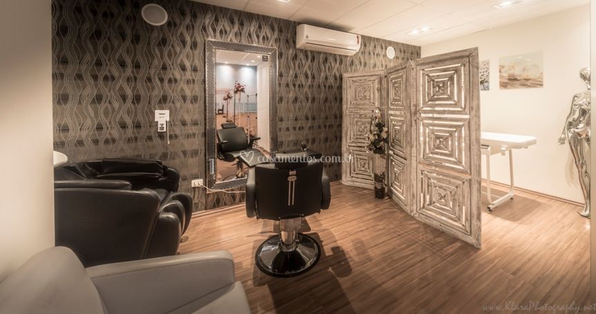 Carbella Studio Hair