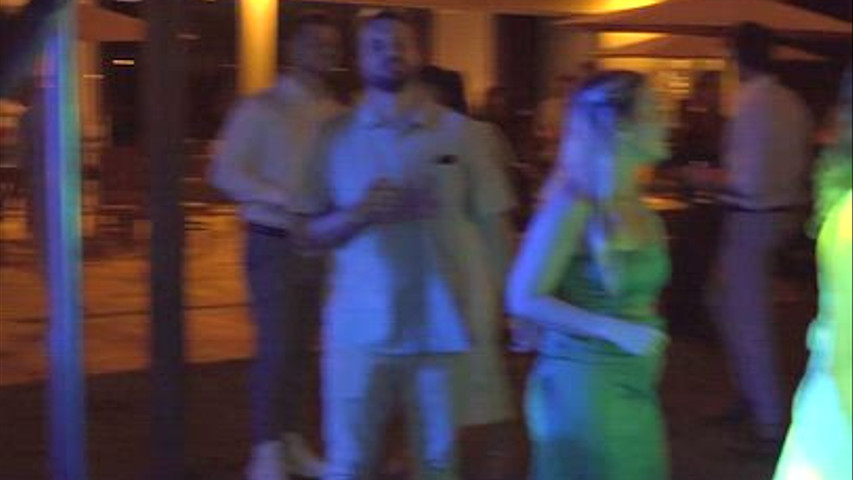 O sertanejo que seu casamento merece. 